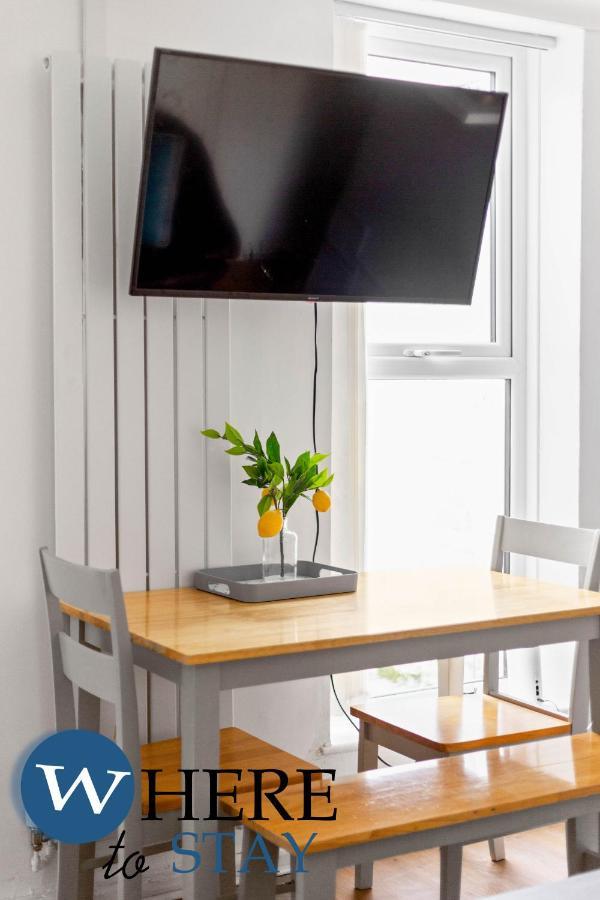 Entire Modern House Center Apartment Barrow-in-Furness