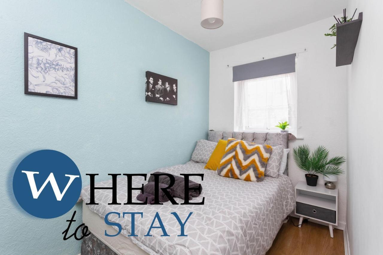 Entire Modern House Center Apartment