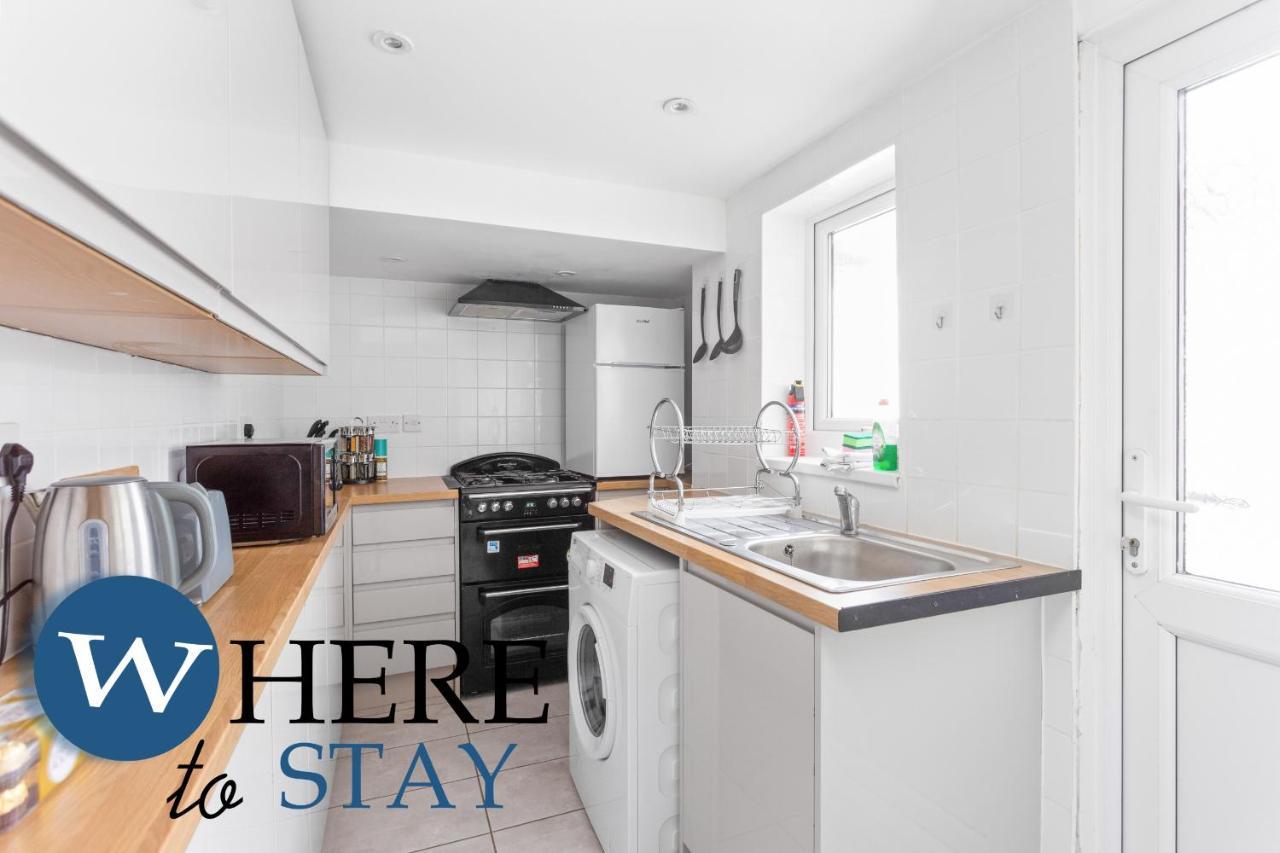 Entire Modern House Center Apartment Barrow-in-Furness
